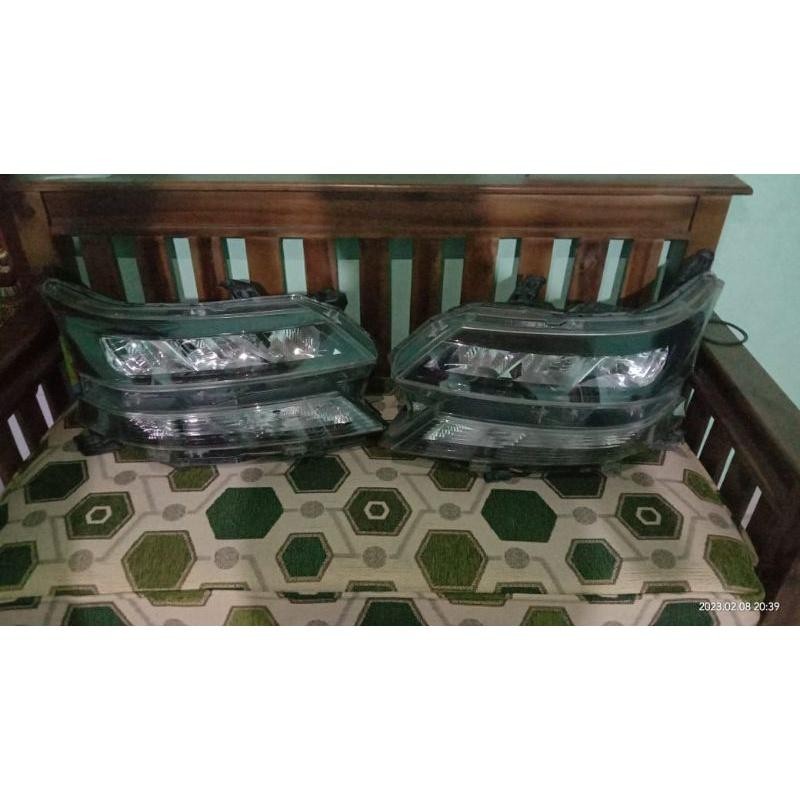 Head Lamp Avanza Xenia 2020 2021 Facelif
