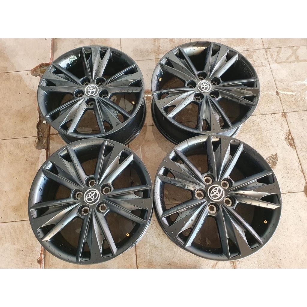 Velg Mobil Bekas Rep Inova Venturer R17X7 Lubang 5 Pnp. Innova Reborn, Xpander, Hrv, Crv Dll