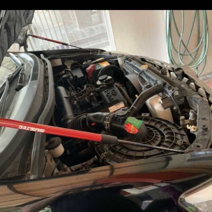 engine hood damper/hidrolik kap mesin sustec toyota Innova 2012-2015