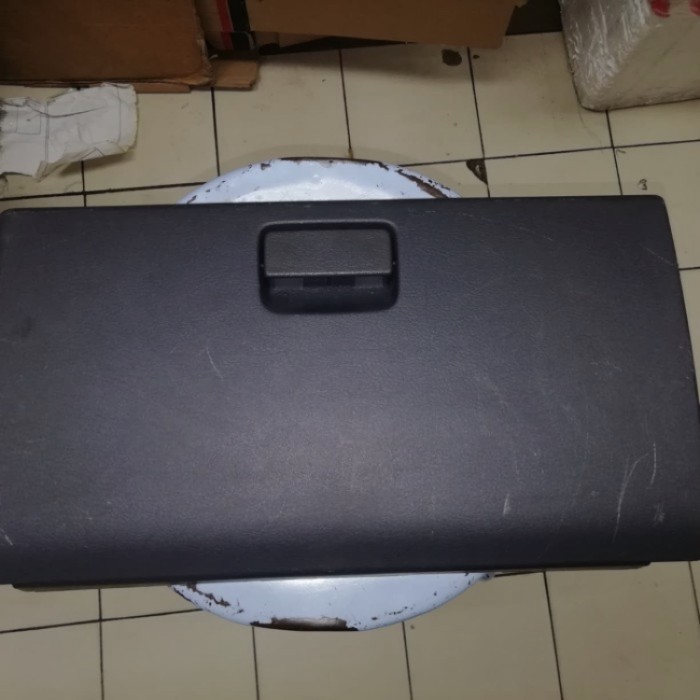 Tutup Laci Mitsubishi Colt T120Ss