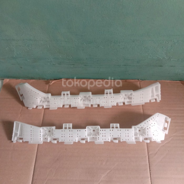 BREKET DUDUKAN BEMPER BUMPER BELAKANG HONDA BRIO SATYA
