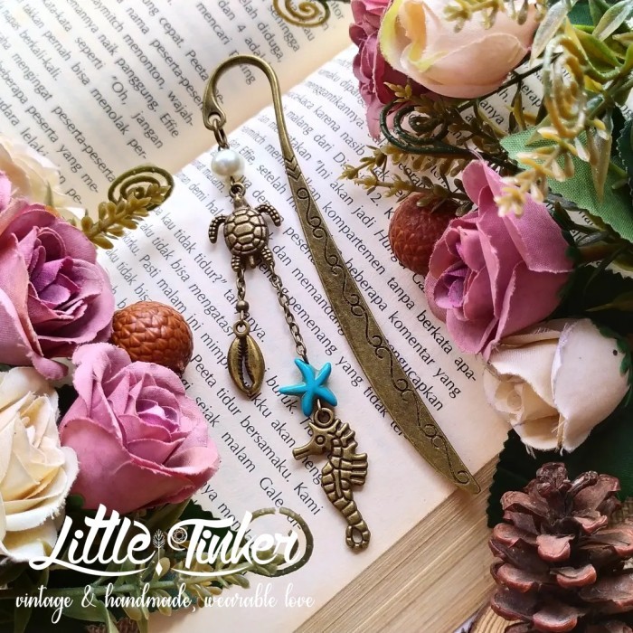 

Andra - Pembatas Buku Metal Bookmark Besi Vintage Oceana