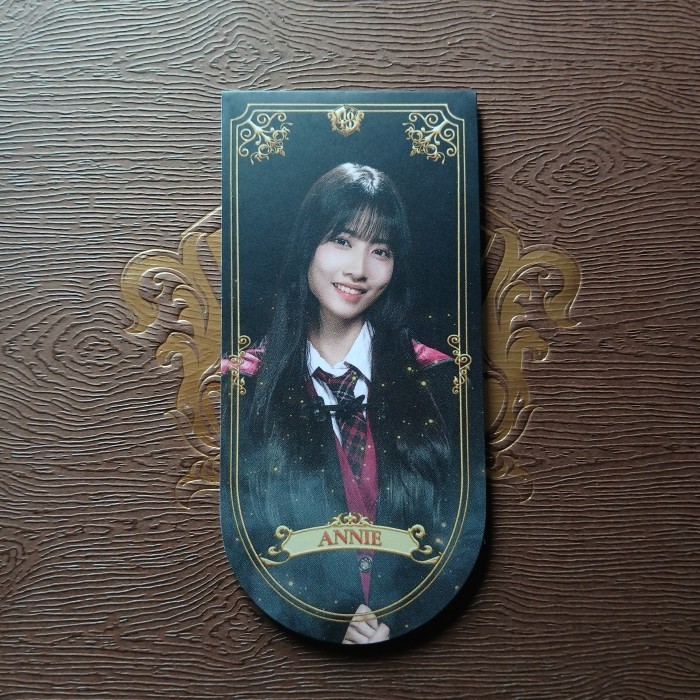 

Andra - Bookmark / Pembatas Buku Muthe - Annie Magic Hour Jkt48 Official