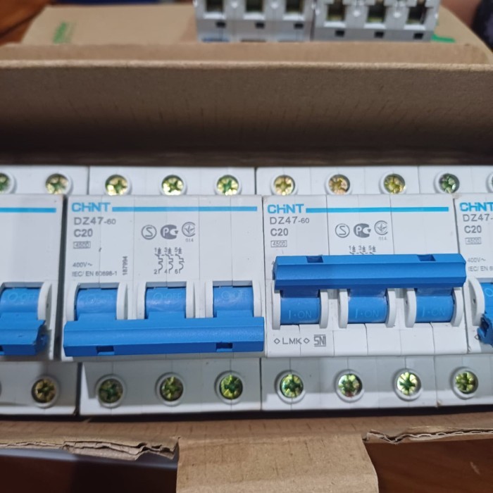 TERBARU Chint MCB DZ47-60 3phass 20A Chint