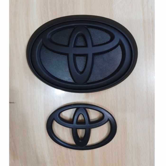 Emblem/Logo Depan Belakang Toyota Fortuner Vrz 2016-2020 Variasi
