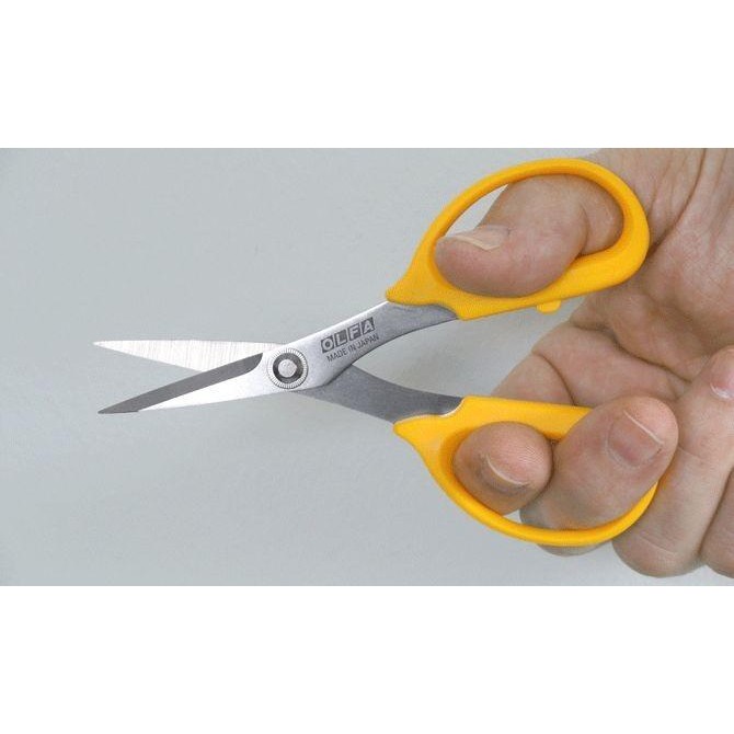 

Gunting 131 Mm Scs-4 Olfa Stainless Steel Blade Scissors