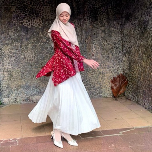 Batik Wanita Halus dan Tebal Shanaya Baju Batik Wanita Blus Merah Jelita Batik Kartini Agustusan