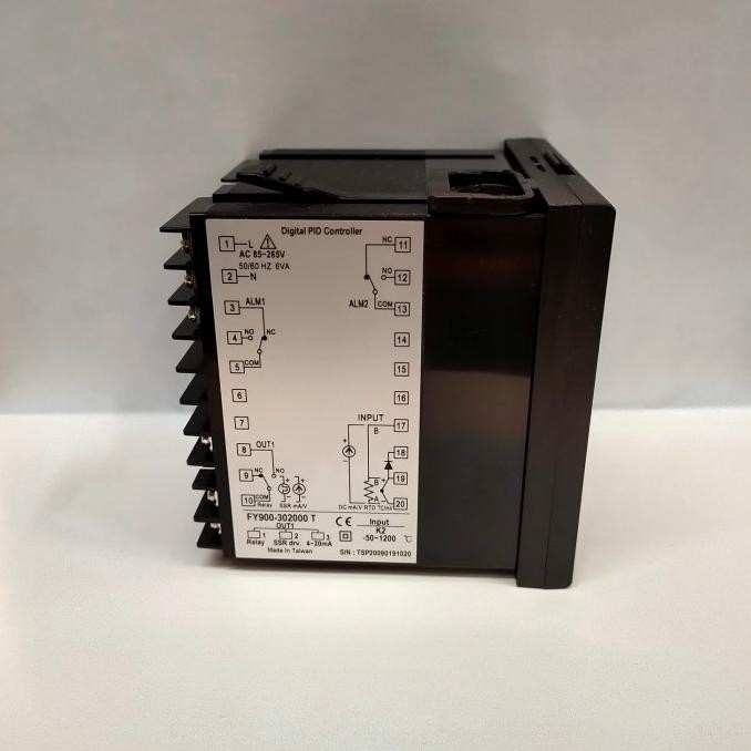 FY900-302000 T Temperature Controller TAIE