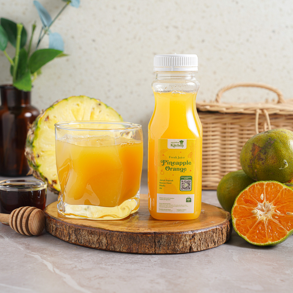 

Sayurbox Kitchen Fresh Juice Pineapple Orange 250 ml