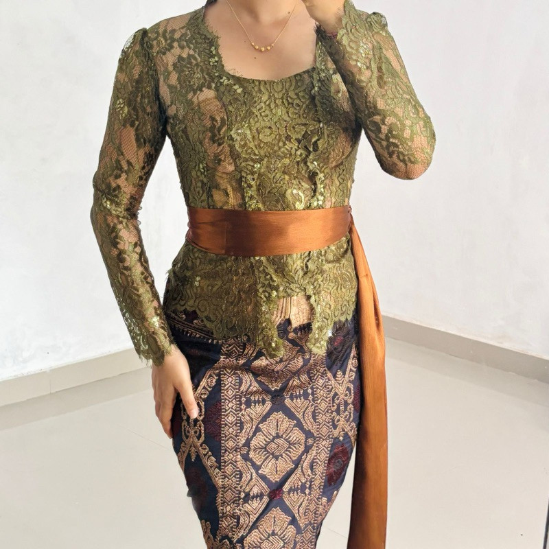 Baju Tradisional Kebaya Halus & Dingin KEBAYA JADI METALIC GLOSSY SPARKLE//KEBAYA BALI//KEBAYA JADI