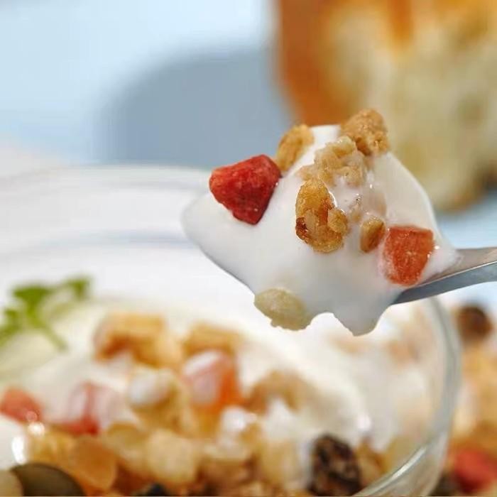 

Calbee Granola Cereal Fruit 700Gr - Japan