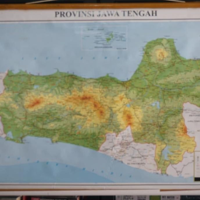 

TERPERCAYA Peta Propinsi Jawa Tengah Bingkai BOOM SALE