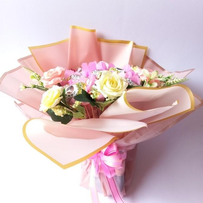 

Buket Bunga Coklat Hand Bouquette Mewah Anniversary Istri Hari Ibu Tersedia