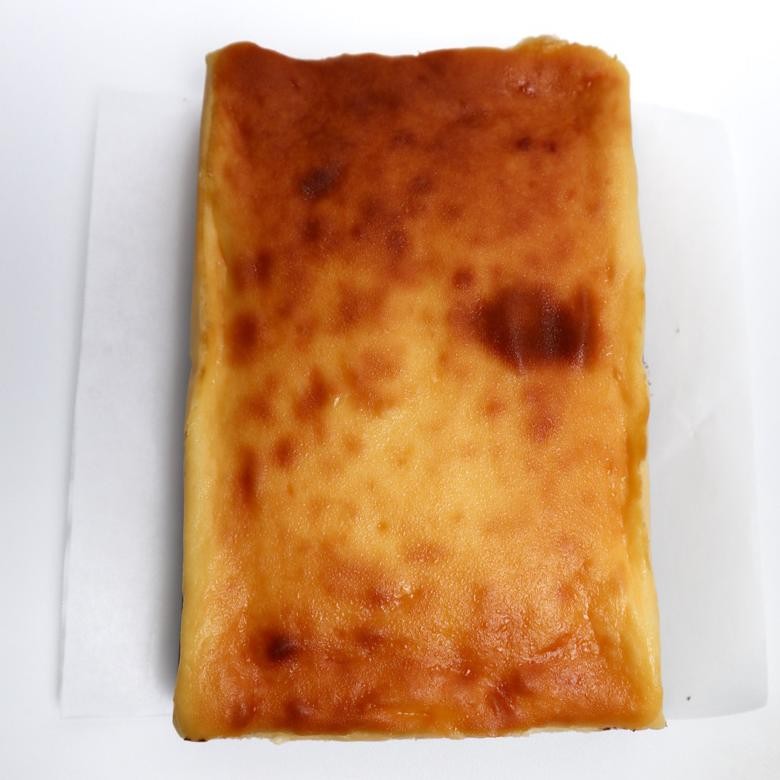 

Burnt Cheesecake Brownies 15x10 (Tema Tahun baru 2025 Coming Soon)