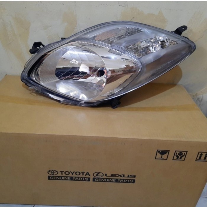 Headlamp / lampu depan Yaris 2010 2011 2012 2013 original