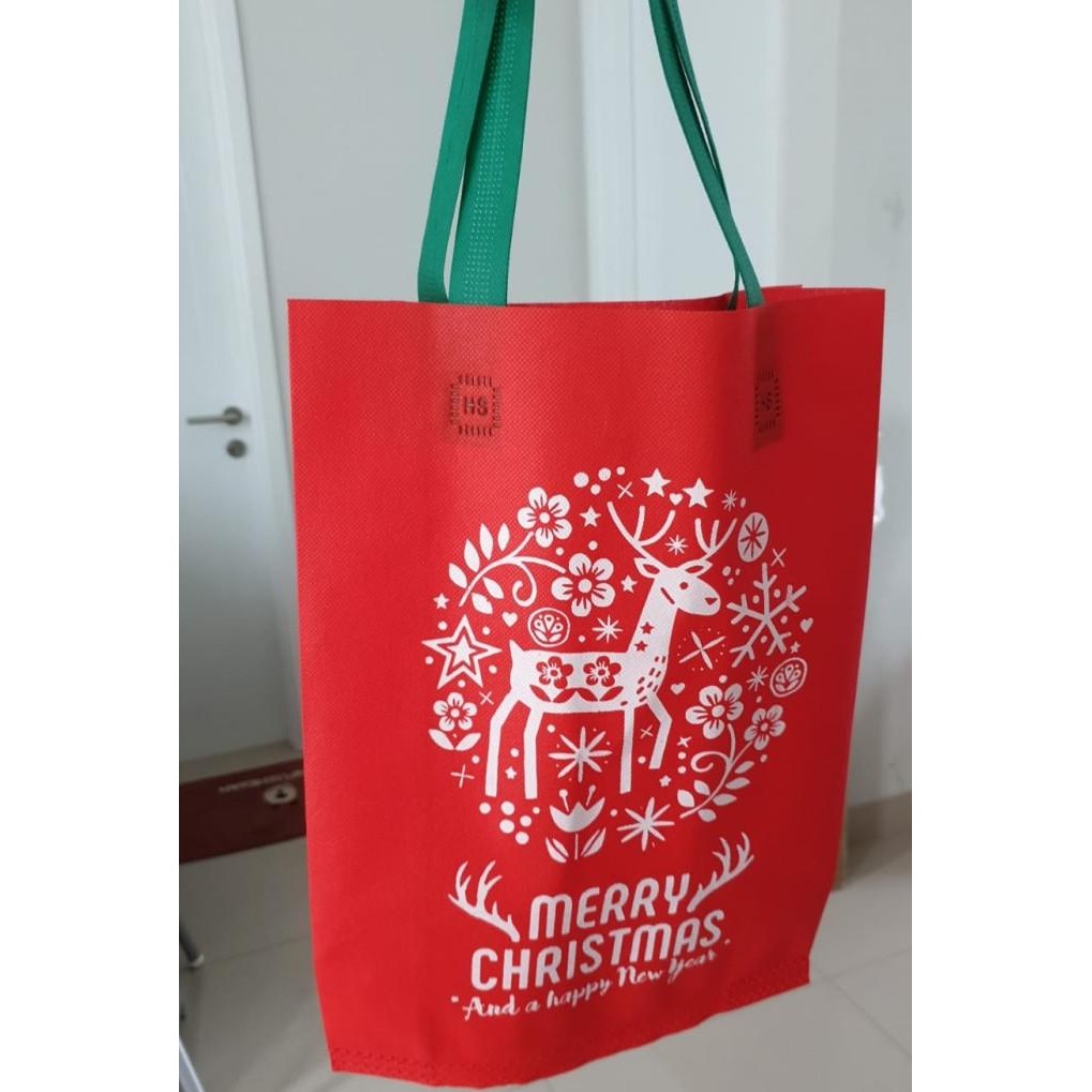 

pui TAS04 - Tas Spunbond Bag Souvenir Hampers Natal Merry Christmas 30x40