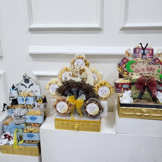 

Sale! Box Parcel Hadiah Lebaran Idul Fitri Idul Adha Ulang Tahun Imlek 012