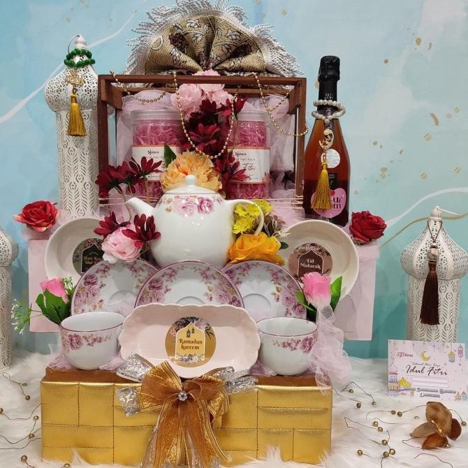 

Sale! Paket Dekorasi Lebaran Idul Fitri Hampers Parcel Hadiah Kue Kering 028