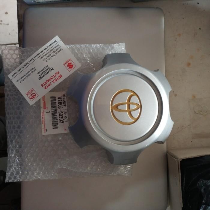 Dop Velg Dop Roda Belakang Land Cruiser Vx80 Original