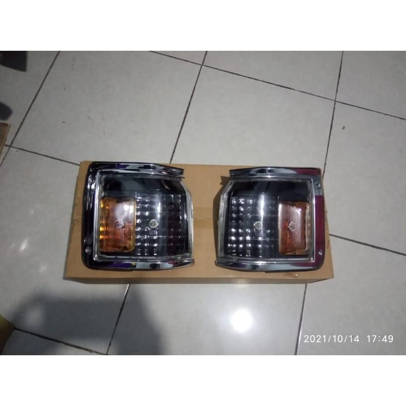 Corner Lamp Sen Samping Kijang Grand Black Smoke Depo