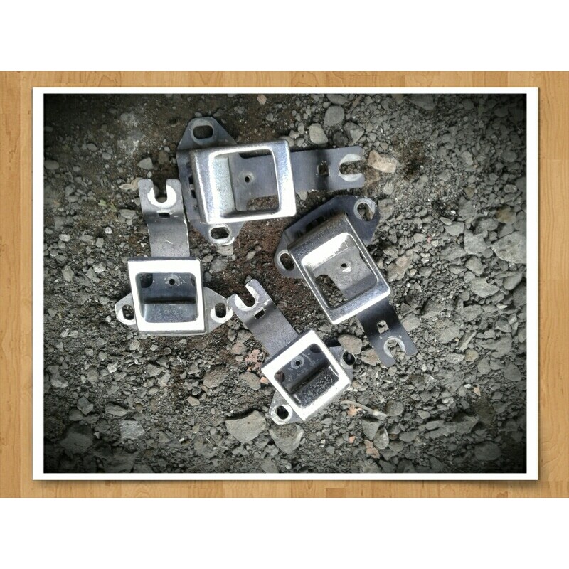handle dalam toyota corona rt132