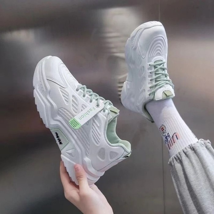 Mrj Sepatu Sneakers Casual Wanita 7000 Sepatu Sport Trendy Fashion Hak Tinggi