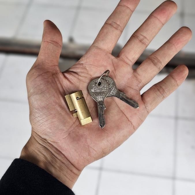 ,,,,,,,] Isi Kunci Stang Pendek Vespa Super Sprint Original Neiman