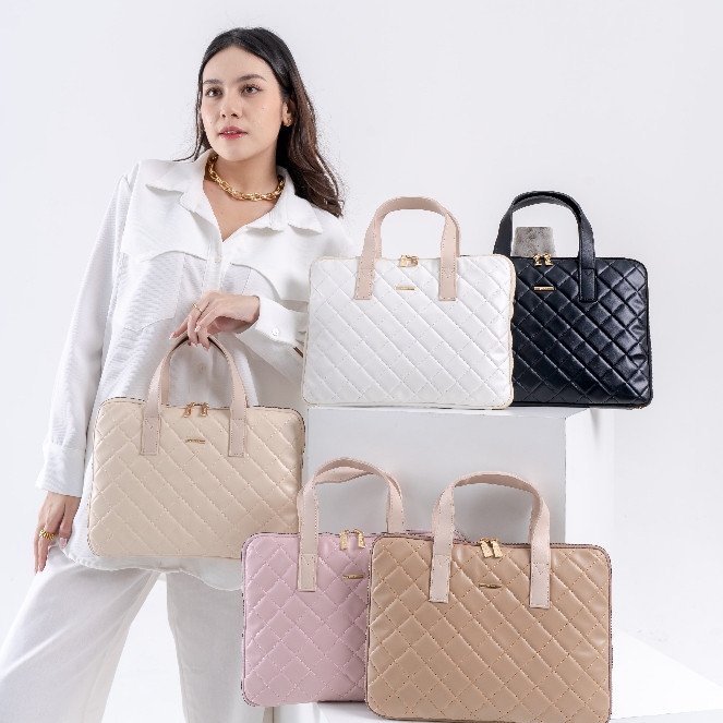 Discount 114 Laptop/Notebook Bag & Case By Flicka