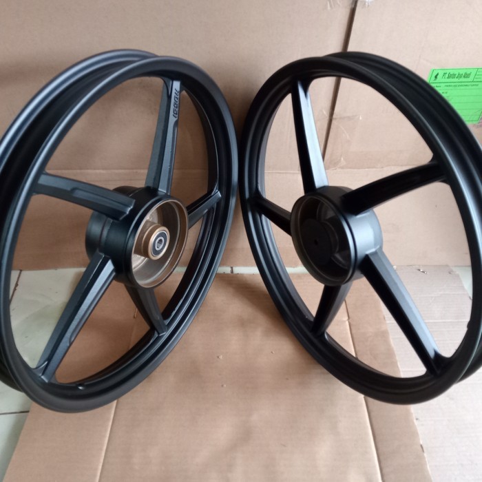 VELG RACING HONDA ASTREA GRAND/LEGENDA ZIGEN FALCON RING 17 X160/140