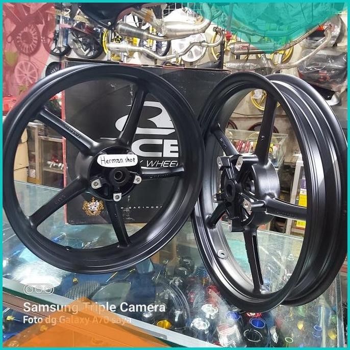 velg rcb mxking sp522 250x350-17 / velg rcb vixion sp522 hitam 250x300