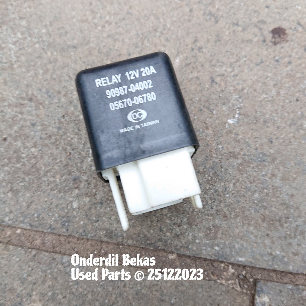 relay 90987-04002 Taiwan  honda accord maestro sm4