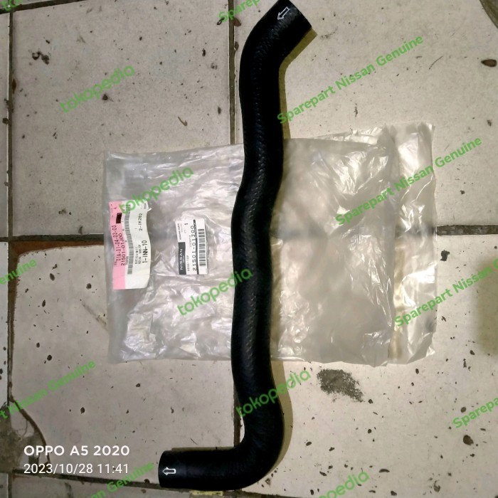 patrol y60 tb42 selang radiator Atas original nissan