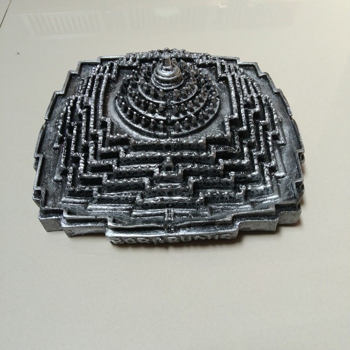 MINIATUR CANDI BOROBUDUR FIBER warna silver