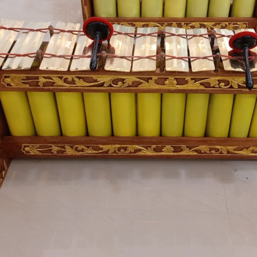 GENDER GAMELAN KUNINGAN