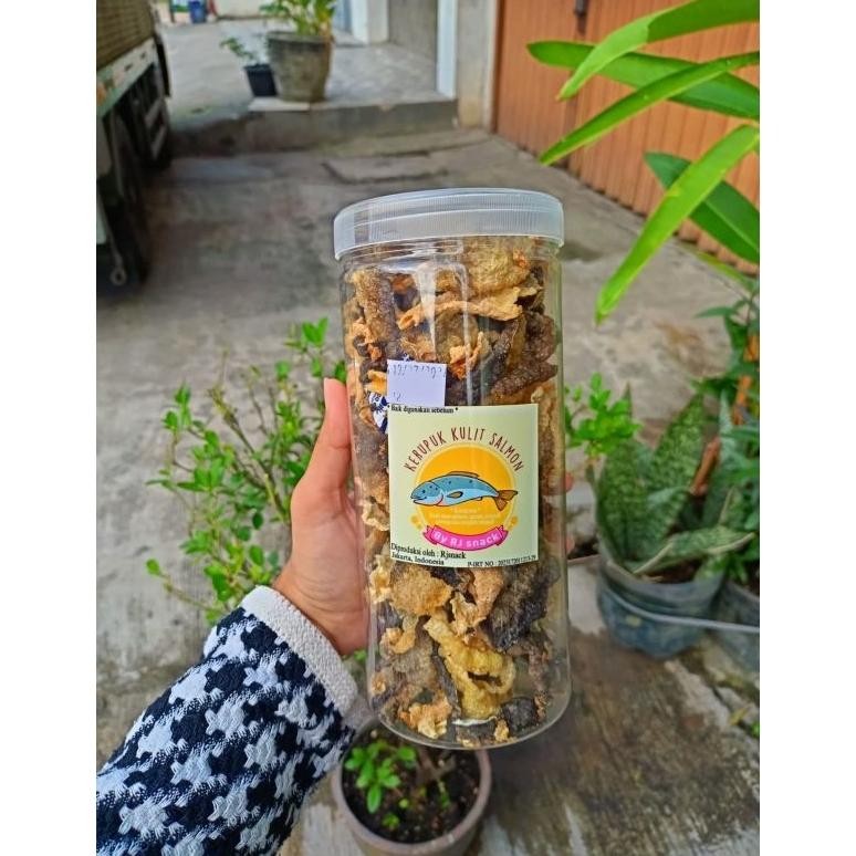 

Keripik Kulit Ikan Salmon Original Kemasan Premium Toples 175gr Fish skin crunch Cemilan kekinian