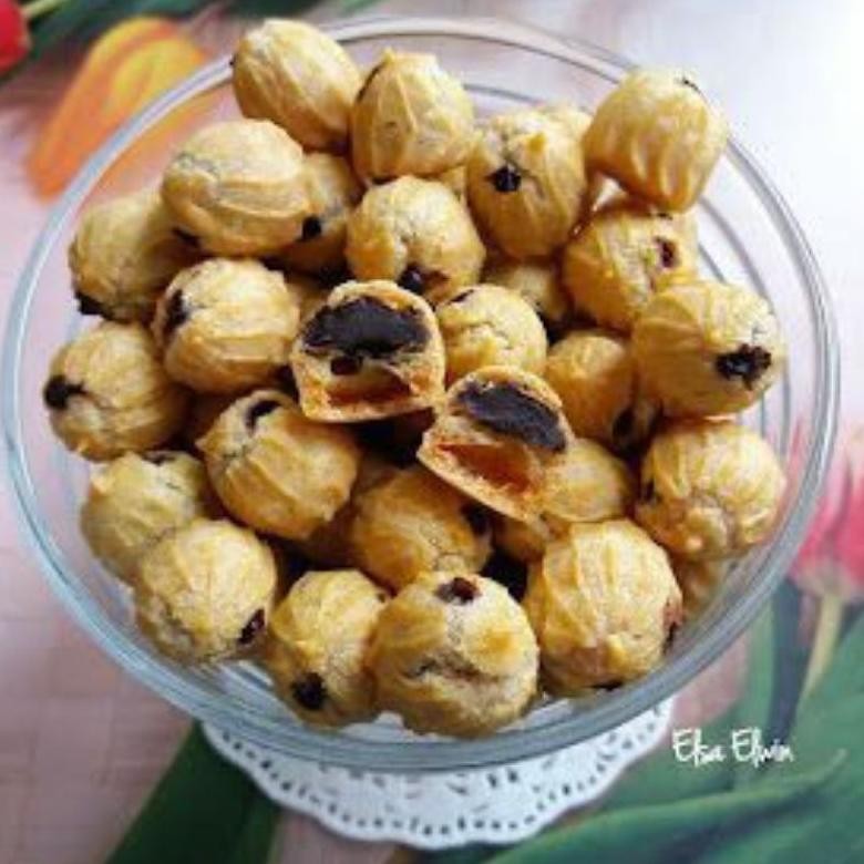 

Soes Cokelat / Sus Kering Isi Cokelat 1 Kg