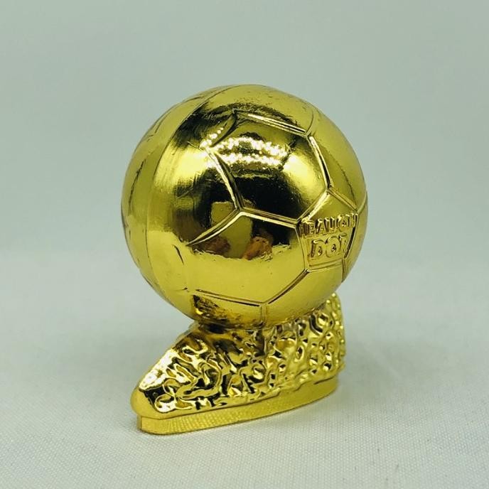 TERBARU SOCCERWE SOCCER ACTION FIGURE - GOLDEN BALL BALLON D'OR 