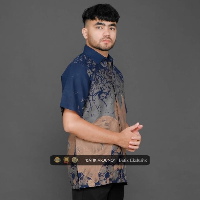 Baru  Kemeja Batik Pria Lapis Furing Lengan Pendek Batik Ekslusive Daun Navy Nude