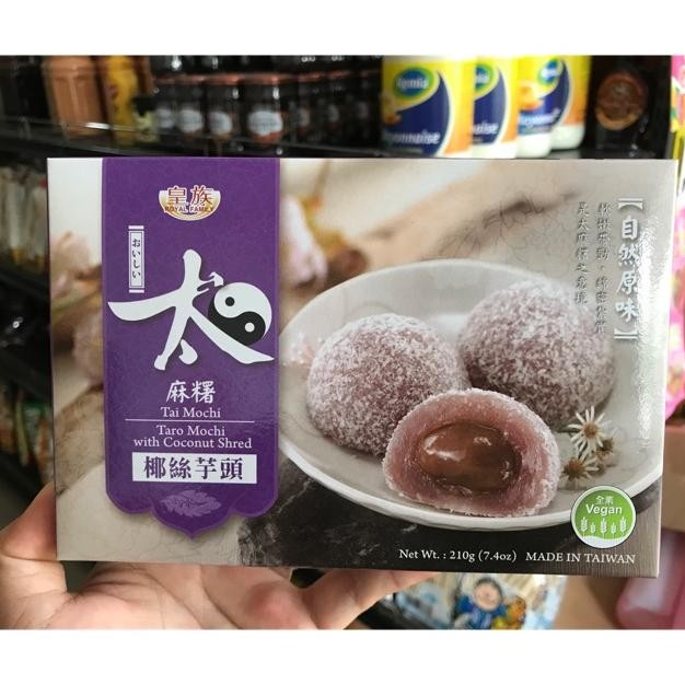 

Royal Family Taro Mochi With nut Shred 210g