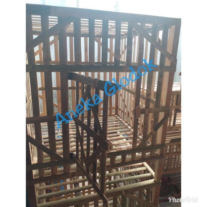 TERLARIS Kandang Ayam Jago Bambu Lipat