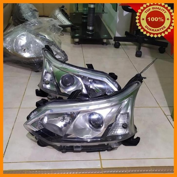 (Agan) Headlamp Lampu Depan Avanza Veloz 2017