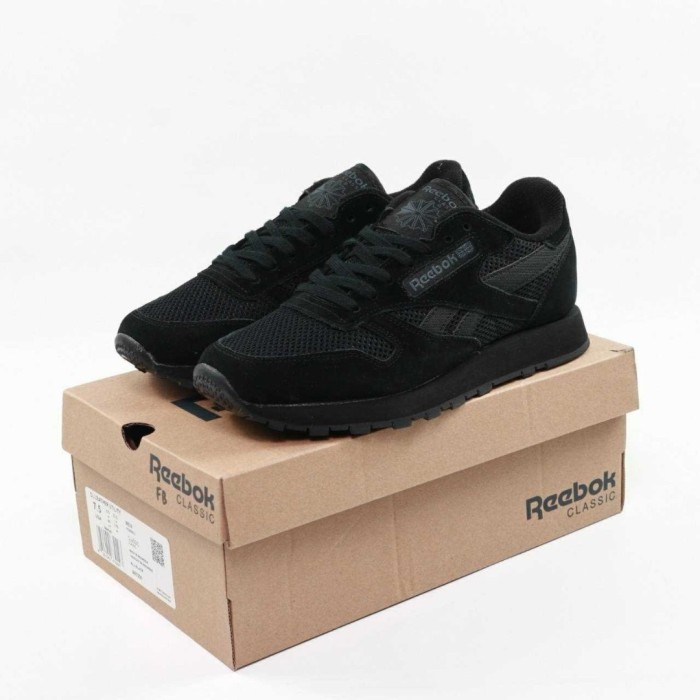 Reebok Classic Utility All Black