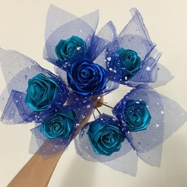 

SALE [ 1 Roll / 50 Cm x 4 yard ] Snow Tile Roll / Kain Tile Salju / Snow Wrapping Paper / Flower Wrapp / Kertas Buket gf-5