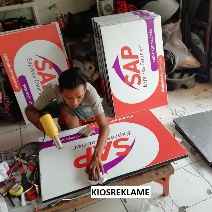 

Billboard/Papan Nama 60cmX90cm (2 sisi)