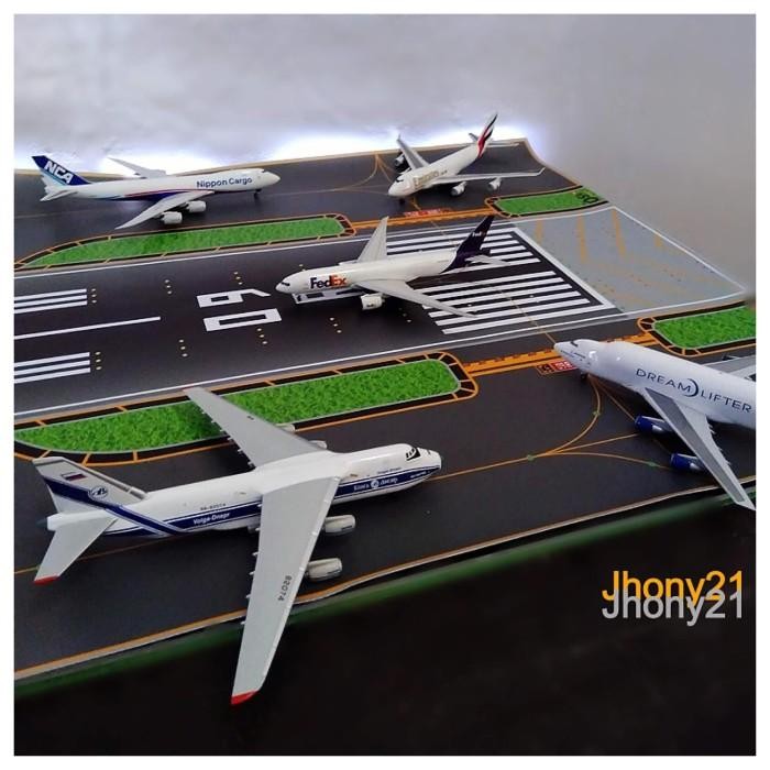 Mat Airport Runway Dan Apron