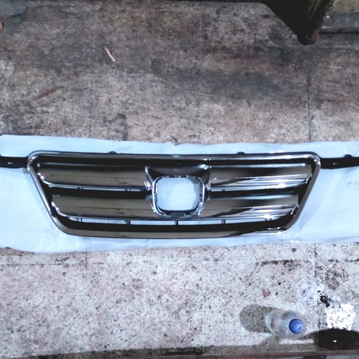 Grille Grill Depan CRV Gen 2 2005-2006 Facelift With List Chrome