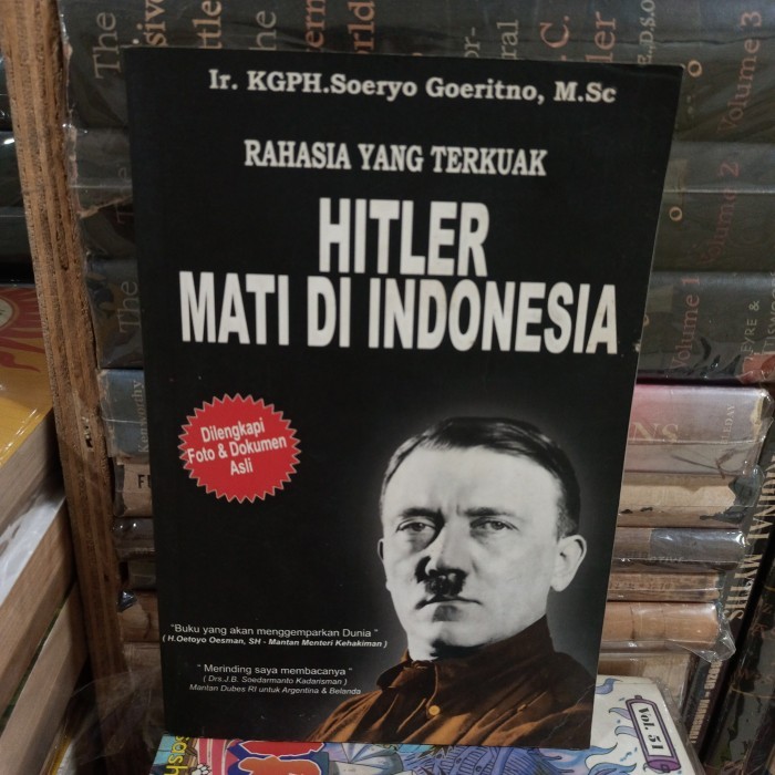 

RAHASIA YANG TERKUAK HITLER MATI DI INDONESIA