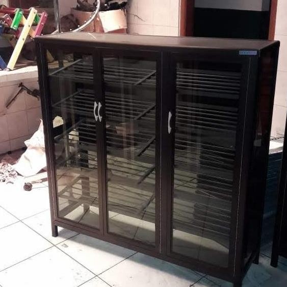 Lemari Sepatu Alumunium Coklat 2Pintu Kaca Riben