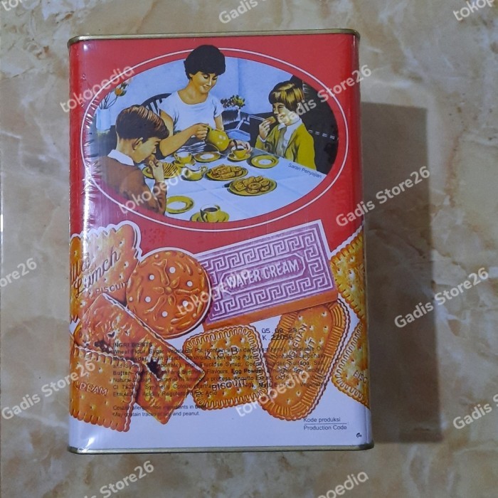 

BISKUIT KHONG GUAN 1600 GR KALENG