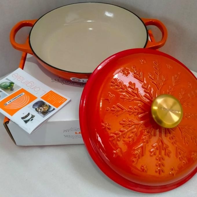 Le Creuset Nol Collection Snowflake Braiser Panci Cast Iron Braiser Owo_Shop